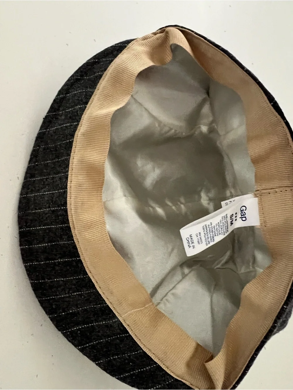 GAP Newsboy Cap Black Gray Herringbone Baker Boy Hat Tweed Style